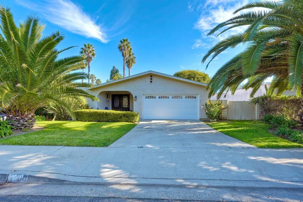 Great Group Retreat! Hacienda Decor, Spacious Floor Plan, Private Backyard Κάρλσμπαντ Εξωτερικό φωτογραφία